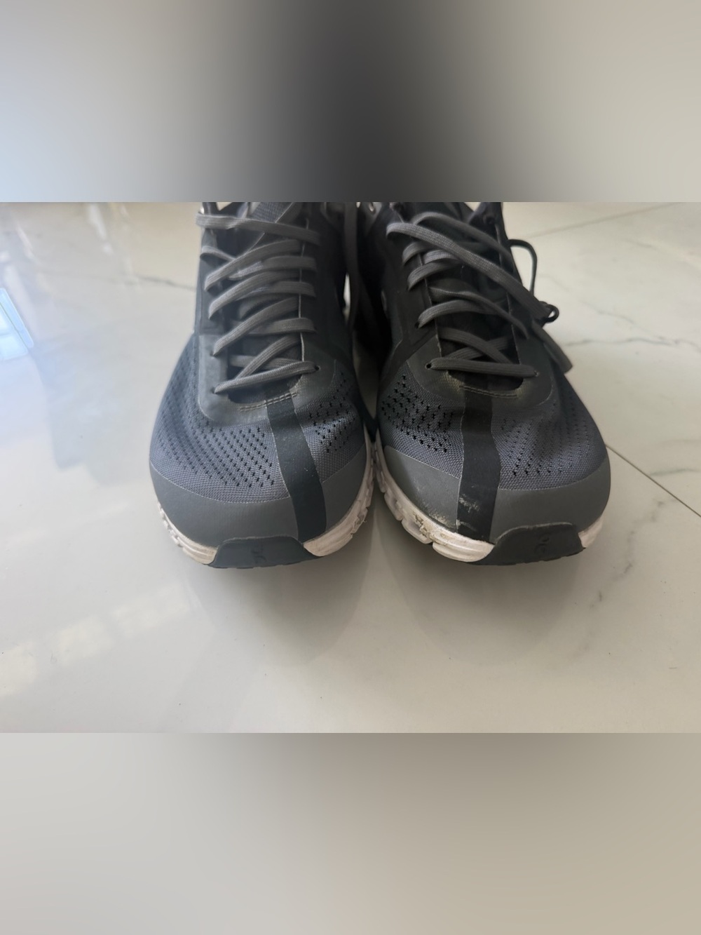 Men's Athletic Training Shoes in Dark Gray - Lightweight Support